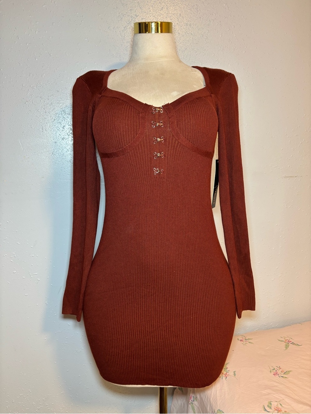 Almost Famous Long-Sleeve Ribbed Bodycon Dress in Rust Brown